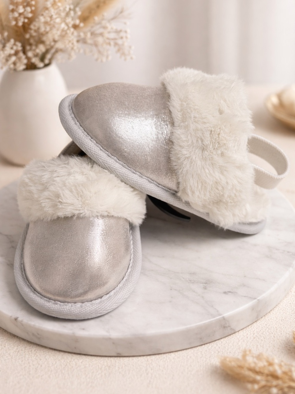 Girls Silver Faux Fur Slippers 7/8 Cozy Soft Plush Winter Shoes Cute Sparkle